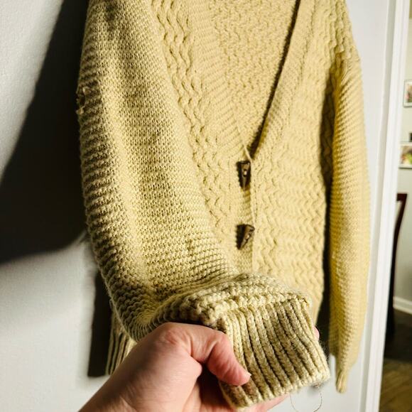 Pamela Love Beige Off-White Knit Fisherman Button Front Sweater Size Small - Picture 7 of 10